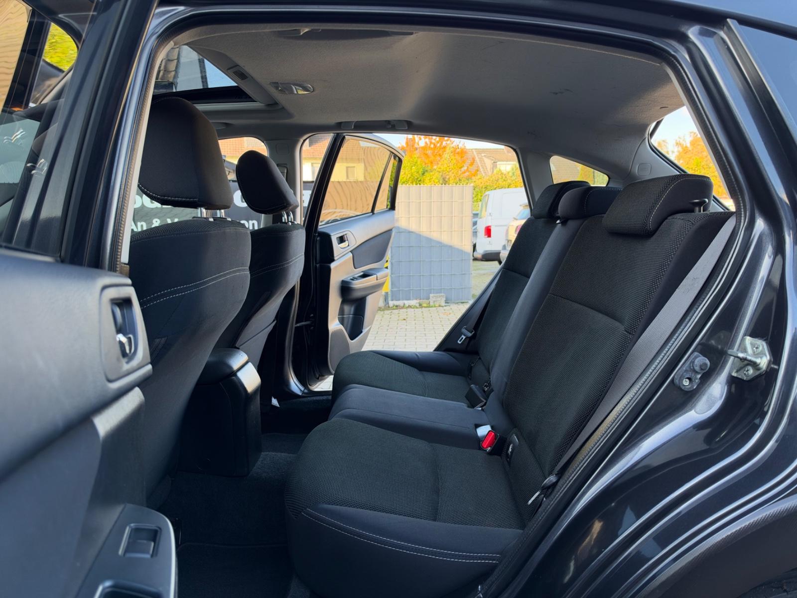 Subaru XV 2012 — photo 14