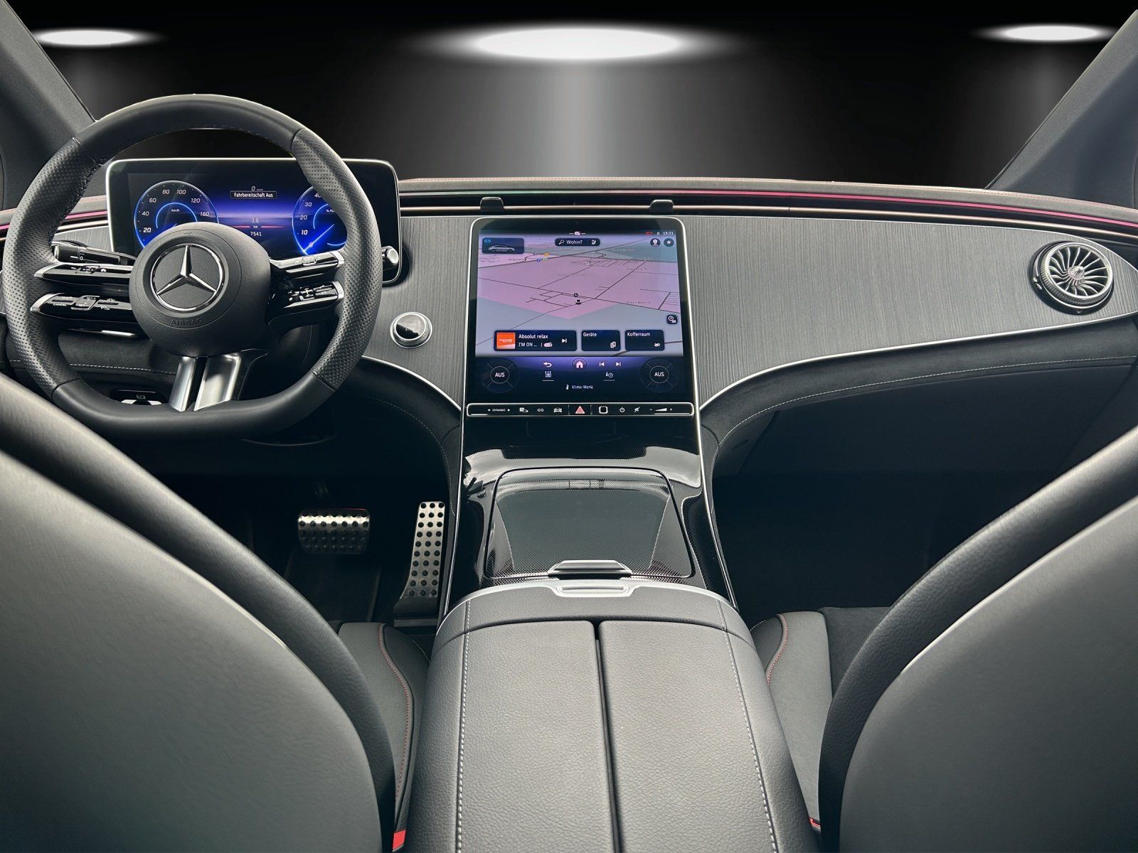 Fahrzeugabbildung Mercedes-Benz EQE350 AMG Prem AIRMATIC Memo DISTRO AHK 4,5°HAL