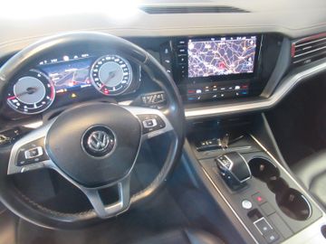 Volkswagen Touareg - 5
