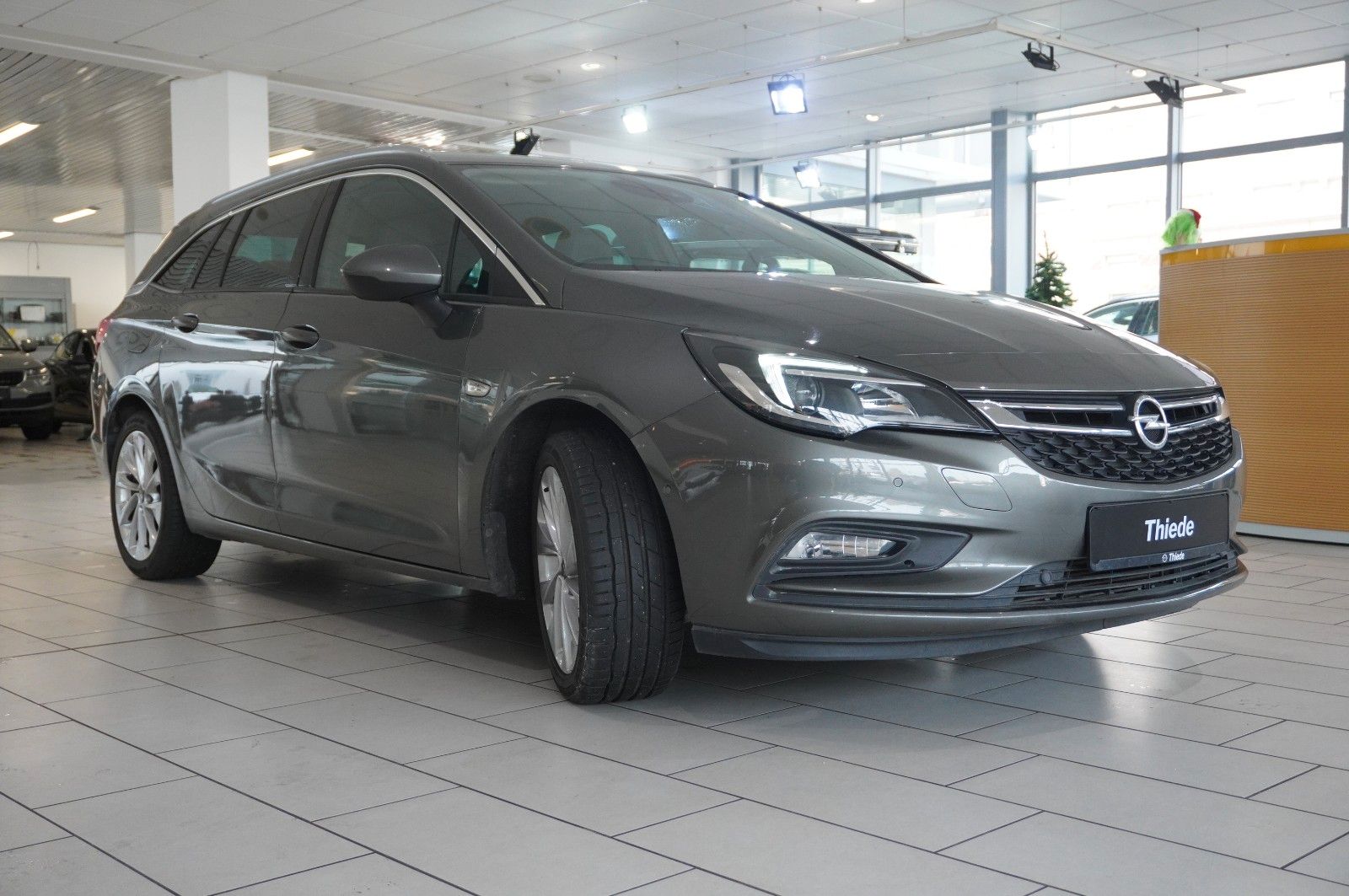 Fahrzeugabbildung Opel Astra K ST 1.4T INNOV. NAVI/LED/KAMERA/SPORT/AHK