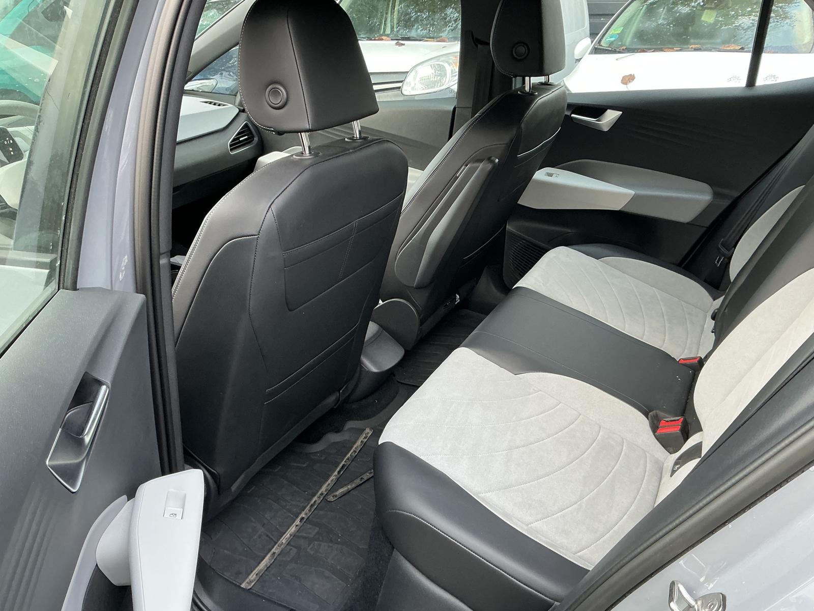 Volkswagen ID.3 Pro Teil-Leder Navi Ambiente LED PDC DAB