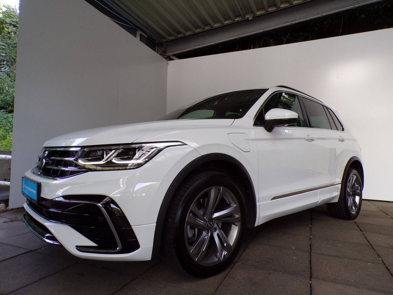 Volkswagen TIGUAN 1.4 TSI DSG R-LINE eHYBRID AHK MATRIX PAN foto 4