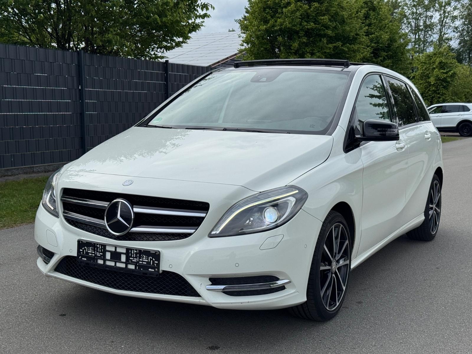 Mercedes-Benz B 220 CDI AMG-Sportpaket Automatik *Pano*Navi*