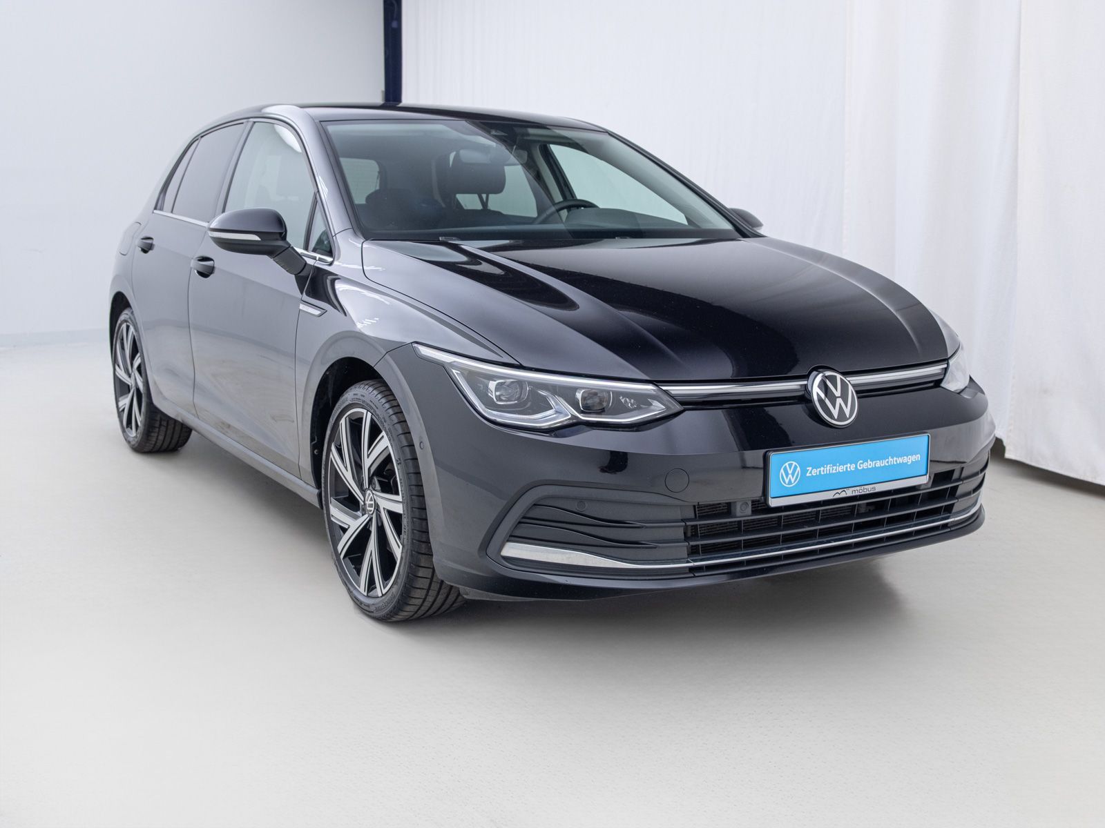 Volkswagen Golf VIII 1.5 eTSI Style DSG MATRIX RFK APP foto 4