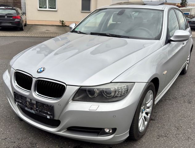 BMW 318i Lim. Xenon Navi 6-Gang Schiebedach Tempomat