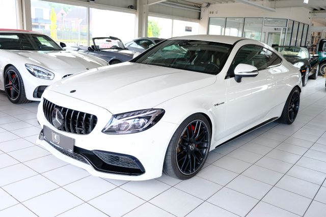 Mercedes-Benz C 63 s AMG/AMG Drivers Package/Burm./Distr.