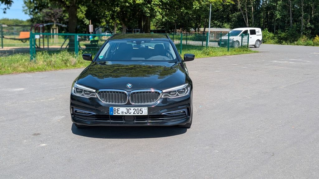 Image of BMW 520