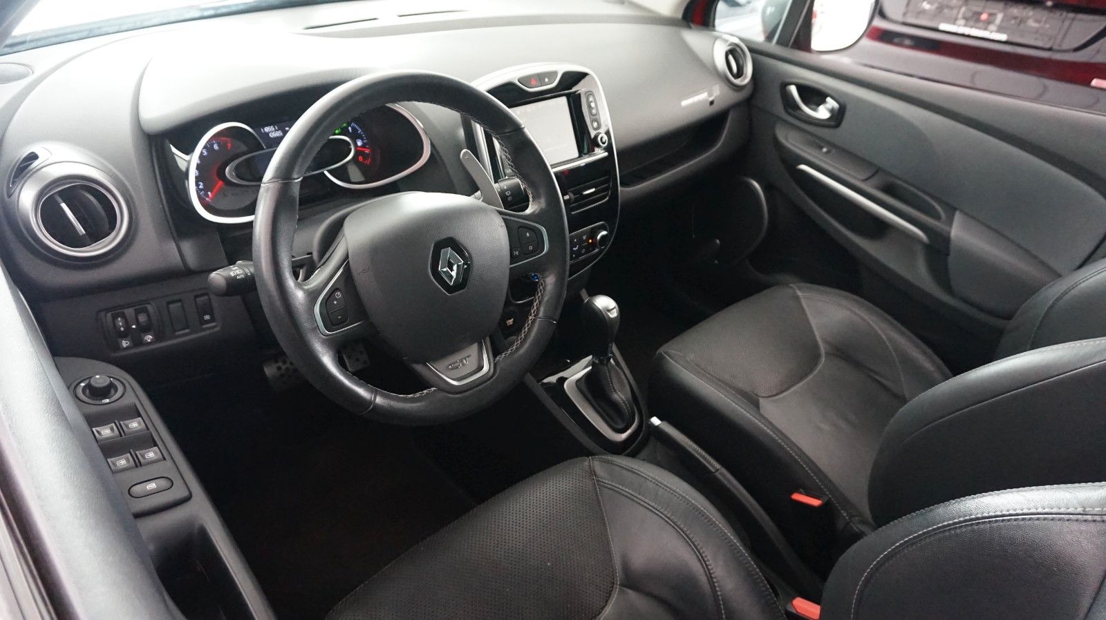 Fahrzeugabbildung Renault Clio IV Grandtour GT