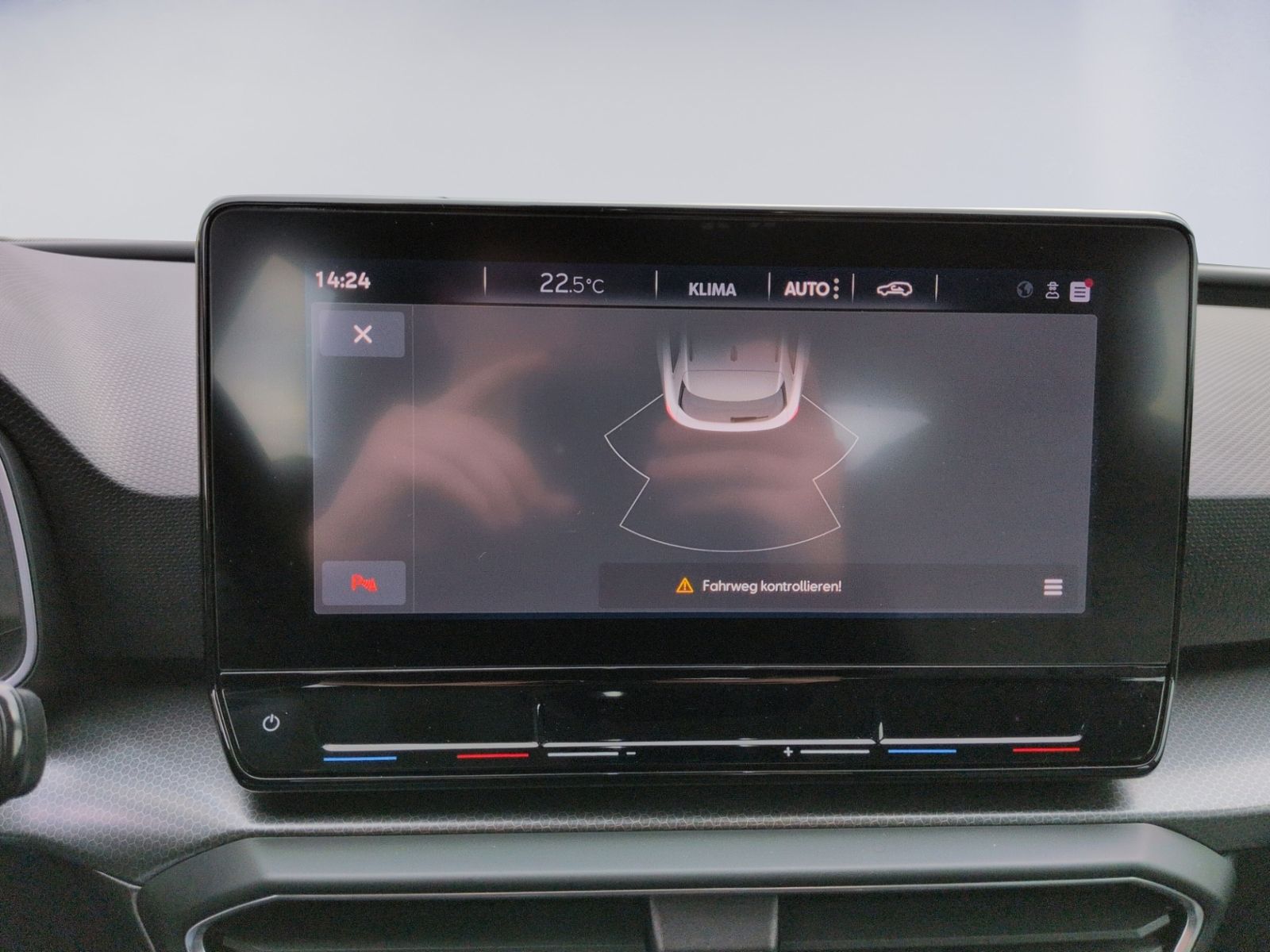 Leon SP 2.0 TDI DSG Style NAVI+AHK+GRA+LED