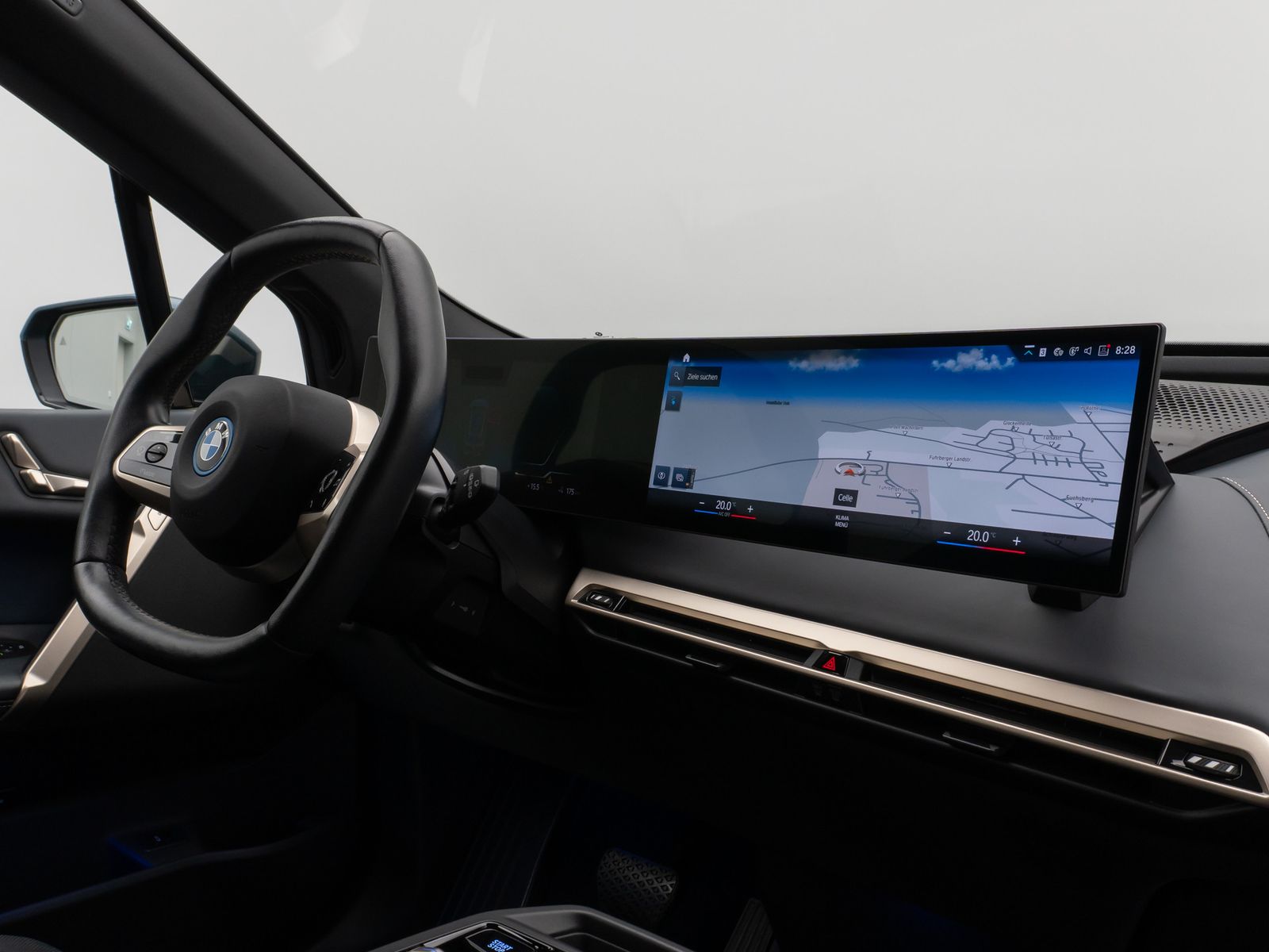 Fahrzeugabbildung BMW iX xD40 Sport Panorama 360° Laser DAB H/K 21Zoll