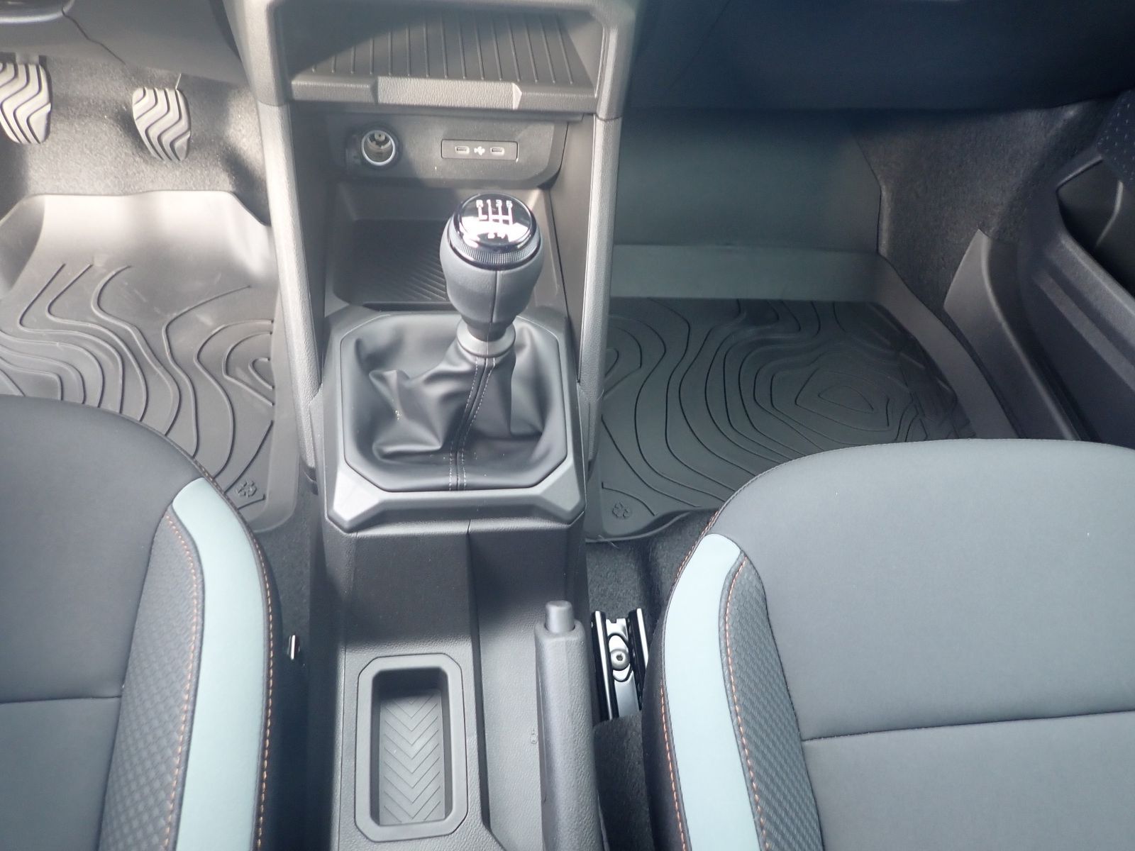 Fahrzeugabbildung Dacia Duster Extreme Mild Hybrid 140