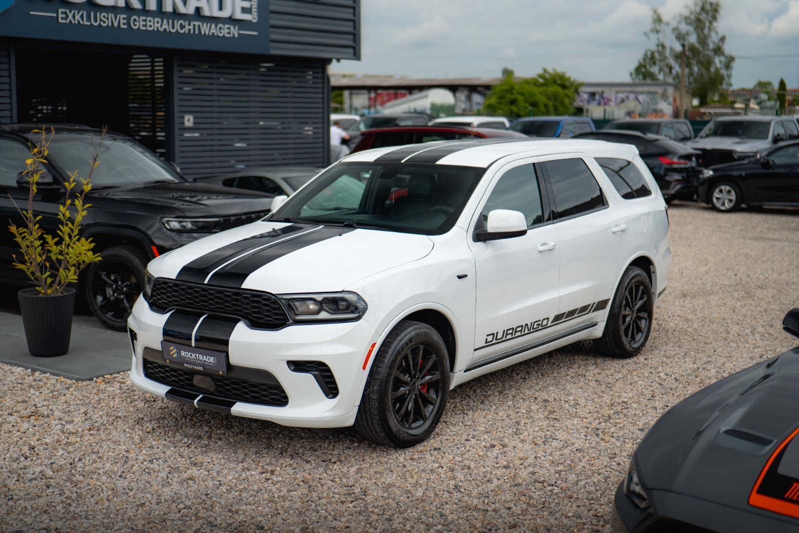 Fahrzeugabbildung Dodge Durango 5.7 V8 R/T SRT 4x4 Night-Paket Modell 22