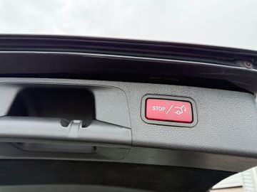 Mercedes-Benz E 350 4Matic Avant.+Allterain+ILS+Kamera+Distr.