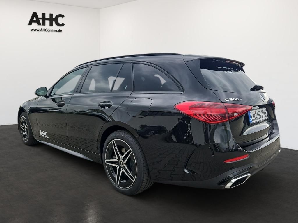 Fahrzeugabbildung Mercedes-Benz C 300 e T-Modell mit EQ Hybrid Technologie PDC