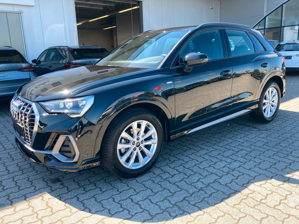 Image of Audi Q3