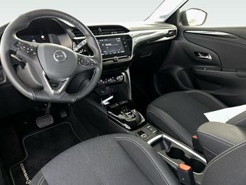 Fotografie 3 des Opel Corsa Corsa-e Elegance Sitz-/Lenkradheizung 3-phasig