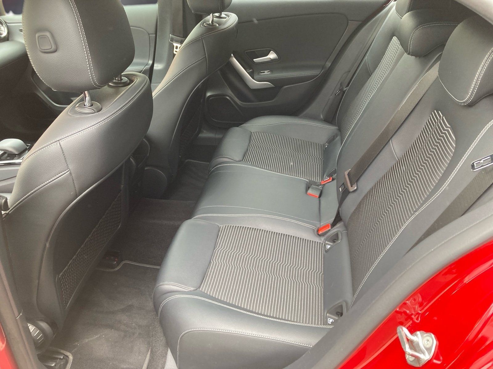 Fahrzeugabbildung Mercedes-Benz A 250 e Progressive*Panorama*LED*Kamera*MBUX-Hig