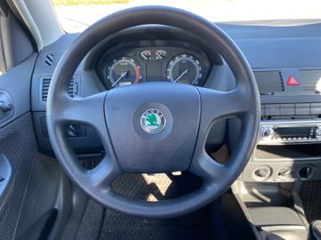Fahrzeugabbildung SKODA Fabia 1.2 Combi*Klimaanlage*5-türig*ABS*AHK*