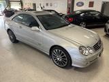 Mercedes-Benz Mercedes CLK 240 ASI Avantgarde 2.6 V6 manuale - Mercedes-Benz CLK 240: Coupe