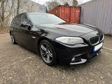 BMW 520d Touring - M Paket / HUD / Navi PRO / Leder