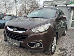 Fahrzeugabbildung Hyundai iX35 2.0 CRDi 4WD Automatik Premium AHK