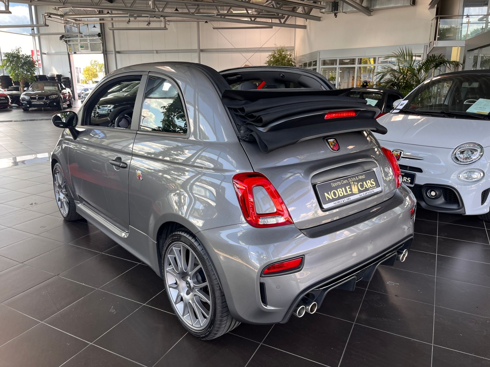Fahrzeugabbildung Abarth 695C Turismo Aut. BEATS XENON NAVI