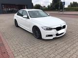 BMW 335i xDrive F30 M Paket Inzahlung - BMW 335 in Oberhausen
