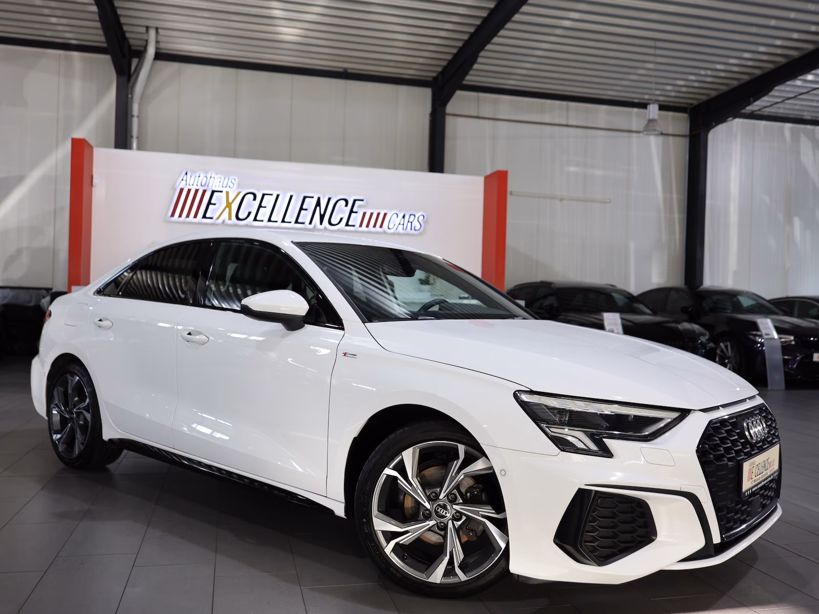 Audi A3 LIMOUSINE 35 TFSI S-LINE SPORT BLACK S-SITZE