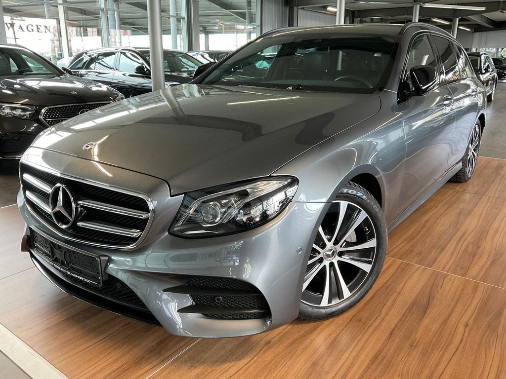 Image of Mercedes-Benz E 300