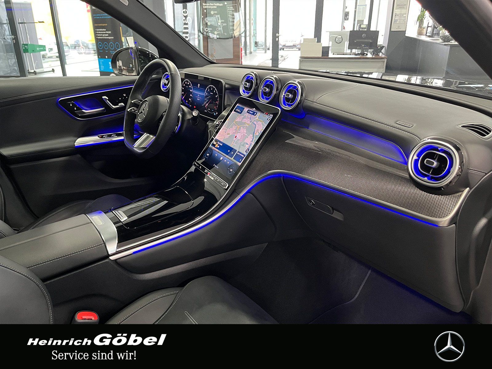 Fahrzeugabbildung Mercedes-Benz GLC 300 4M EDITION-AMG+PANO+AHK+360°+MEMORY+LED