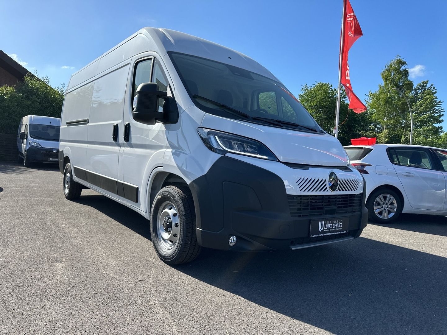 Fahrzeugabbildung Citroën Jumper 2.2 KW 35 L3H2 BlueHDi 140 AHK-abn. Navi