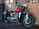 Triumph Rocket 3R  mit Koffer, Windschild, Service neu - TRIUMPH CHOPPER