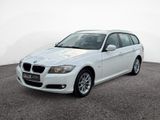BMW 320i Touring Navi,BT,Xenon,FSE,BT,Pano,HiFi,AHK - BMW aus 2011: Kombi