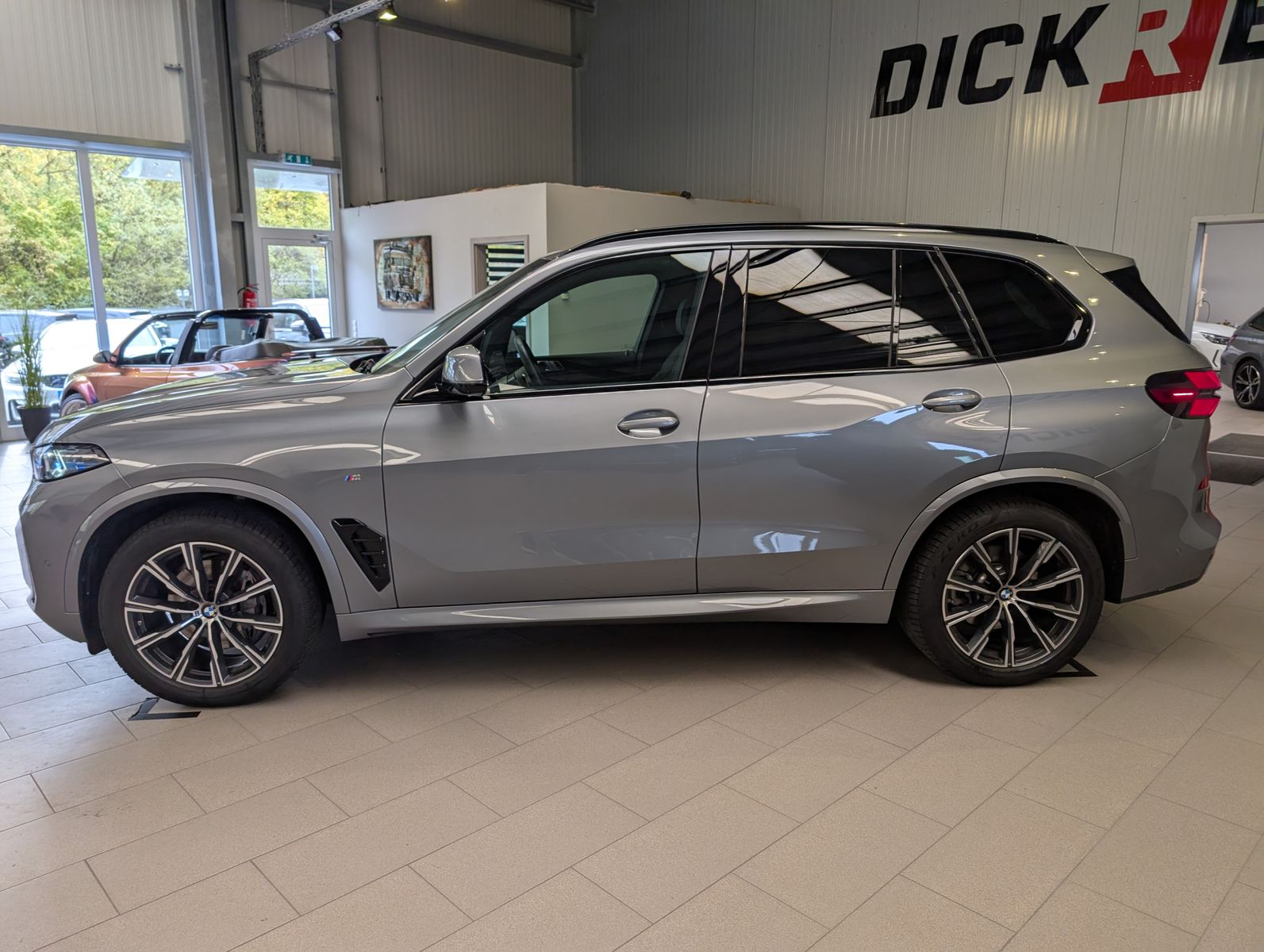 Fahrzeugabbildung BMW X5 30d xDrive M-Sport Innovati AHK H&K UPE:105T€
