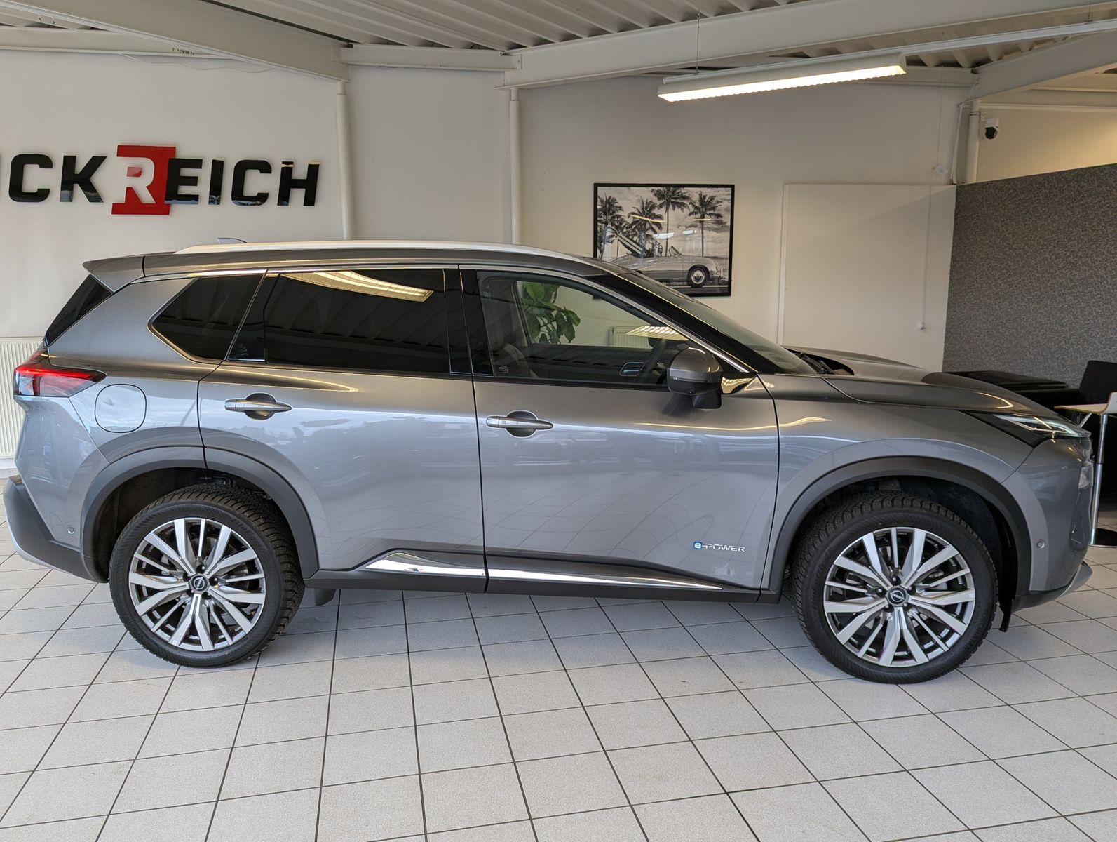 Fahrzeugabbildung Nissan X-Trail 1.5 e-Power e-4 Tekna Bose HUD LED+ 20"