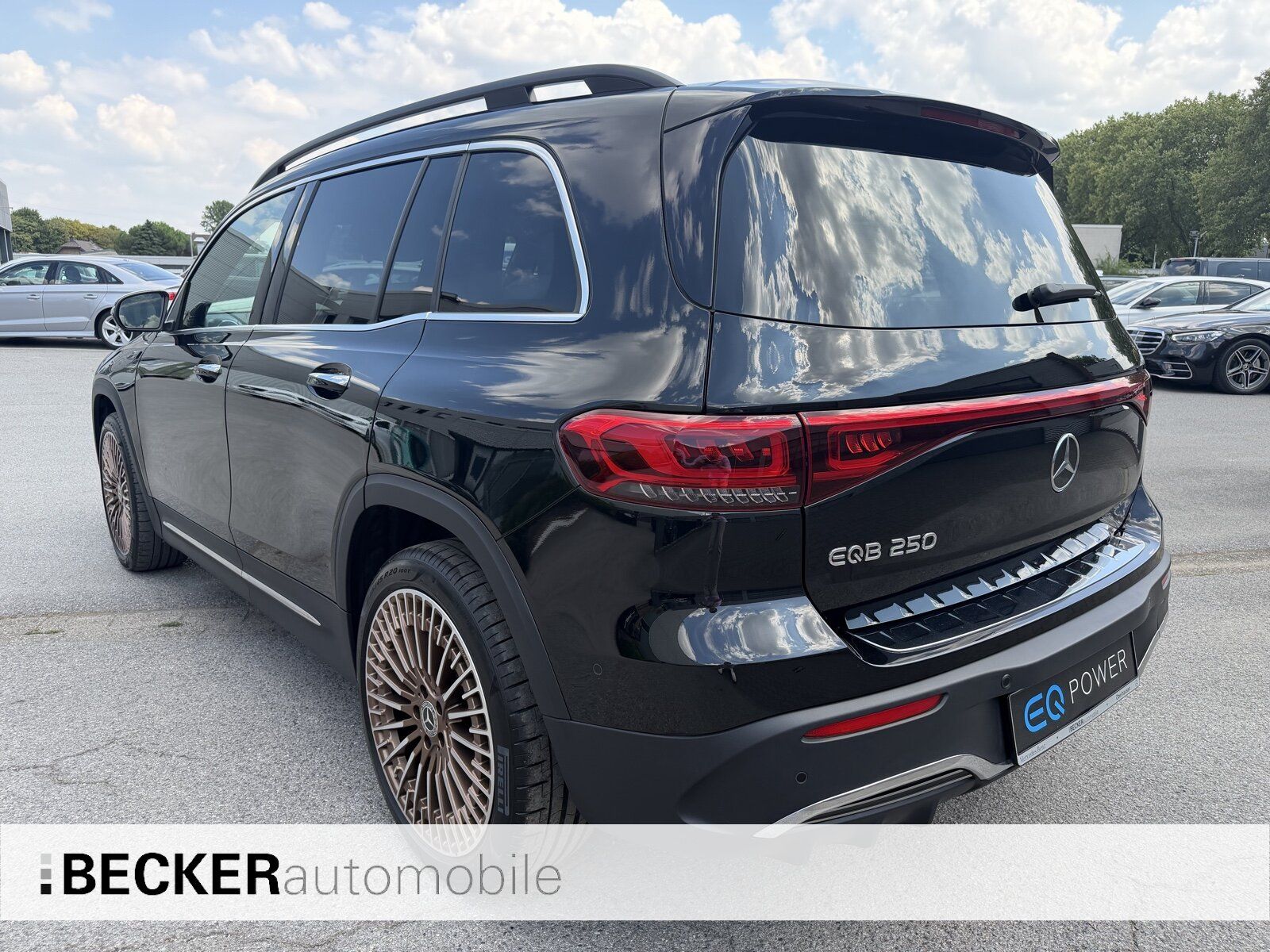 Mercedes-Benz EQB 250 EDITION 1 AMG TOTWINKEL 360° Sound 20" foto 8