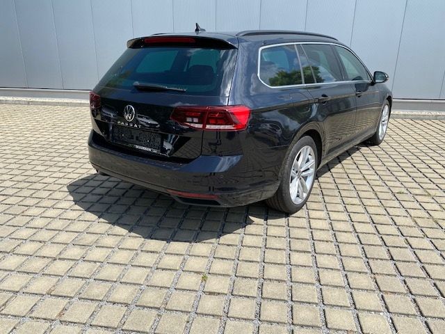 Passat Variant 1.5 TSI DSG R-Line Sport AHK/18-Z