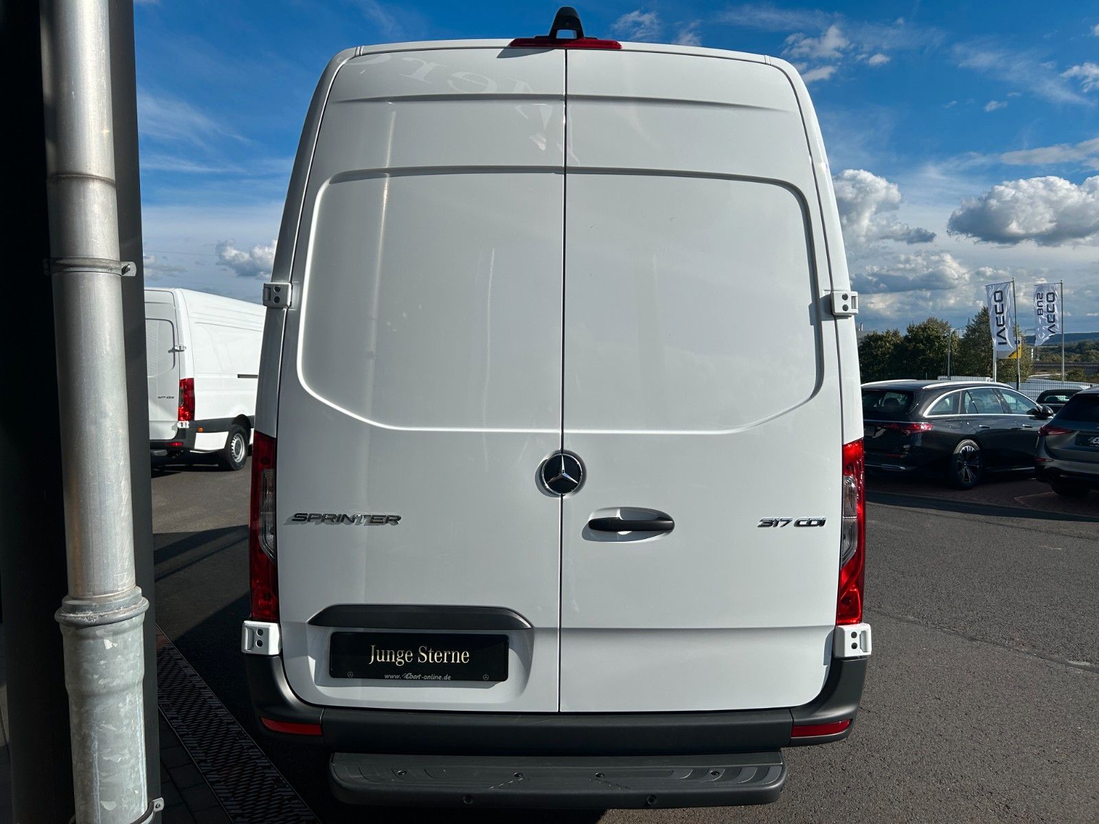 Fahrzeugabbildung Mercedes-Benz Sprinter 317 CDI 9G 3665 Klima 360Kamera Schwing