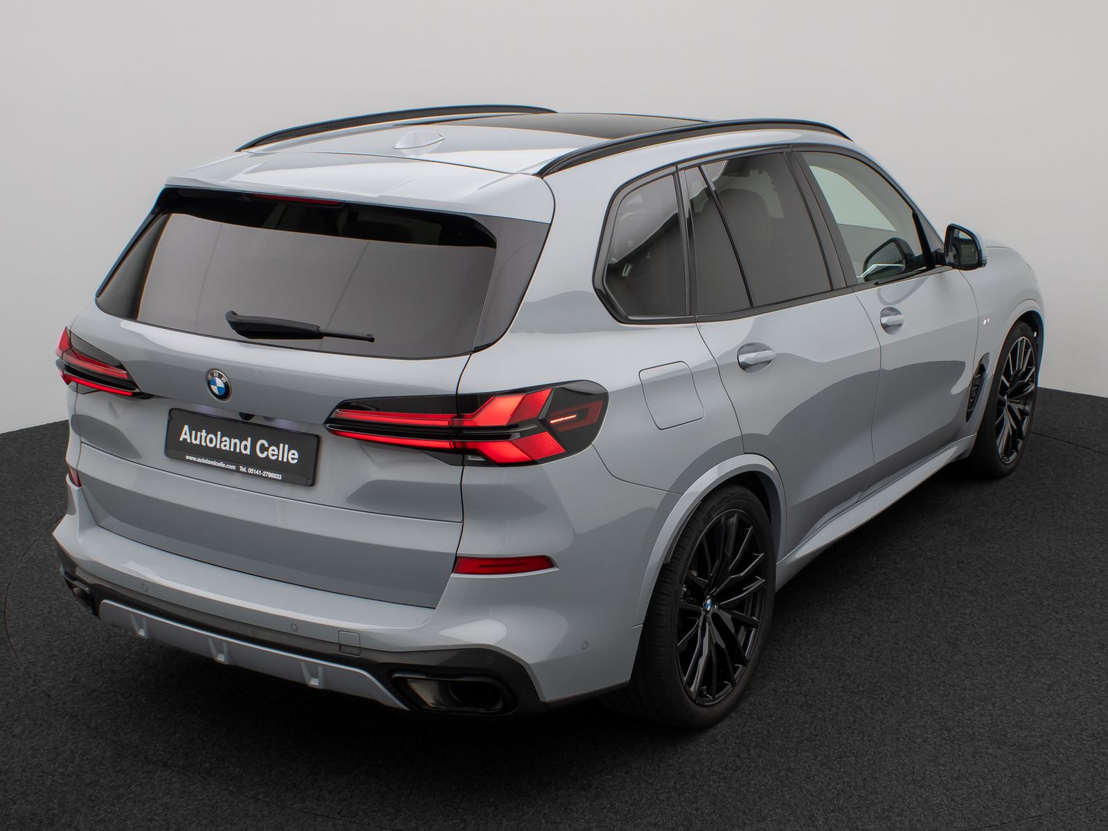 Fahrzeugabbildung BMW X5 xD30d M Sport Pro SkyLoung 360°HUD H/K SoftCL