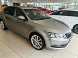 Skoda Octavia 1.8 16V TSI Style LED|AHK|SHZ - Skoda Octavia mit Benzin-Antrieb: 1.8