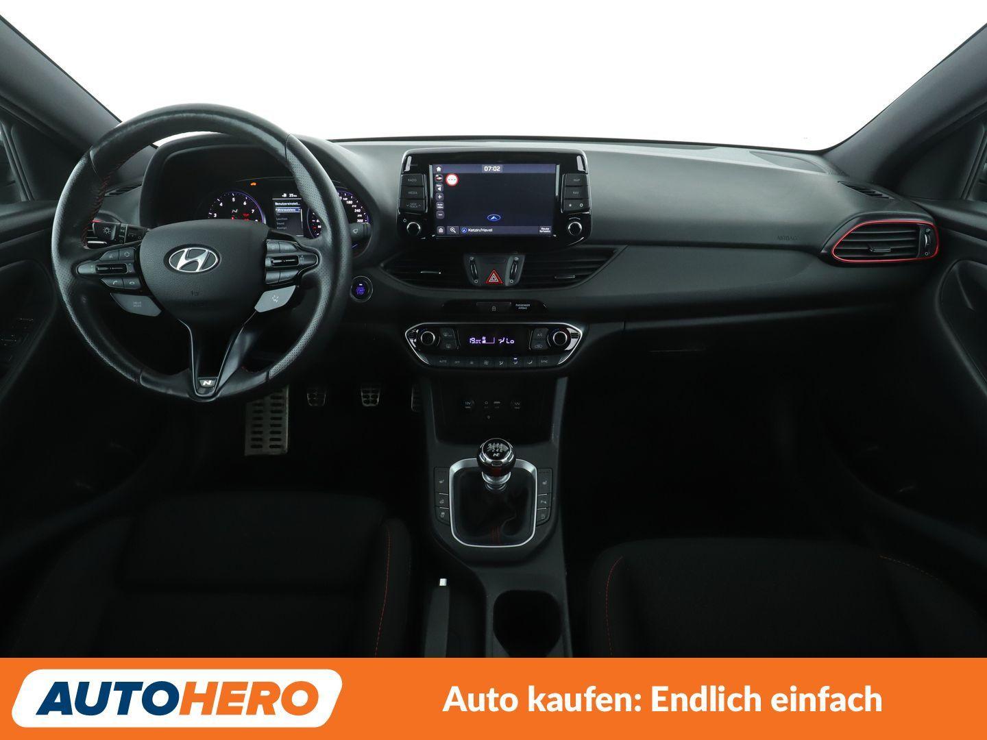 Hyundai i30 2.0 TGDI N Performance*NAVI*LED*TEMPO*CAM*
