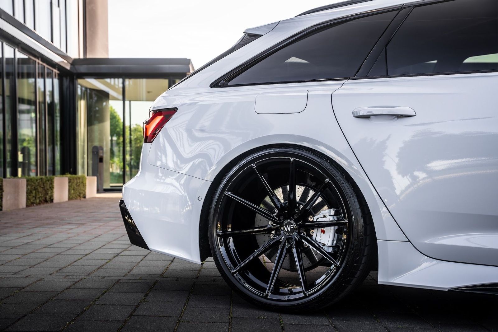 Fahrzeugabbildung Audi RS6 PERFORMANCE KERAMIK|UNIKAT|HGP|1080PS