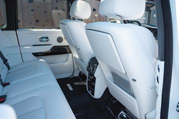 2019 ROLLS-ROYCE CULLINAN — миниатюра 27
