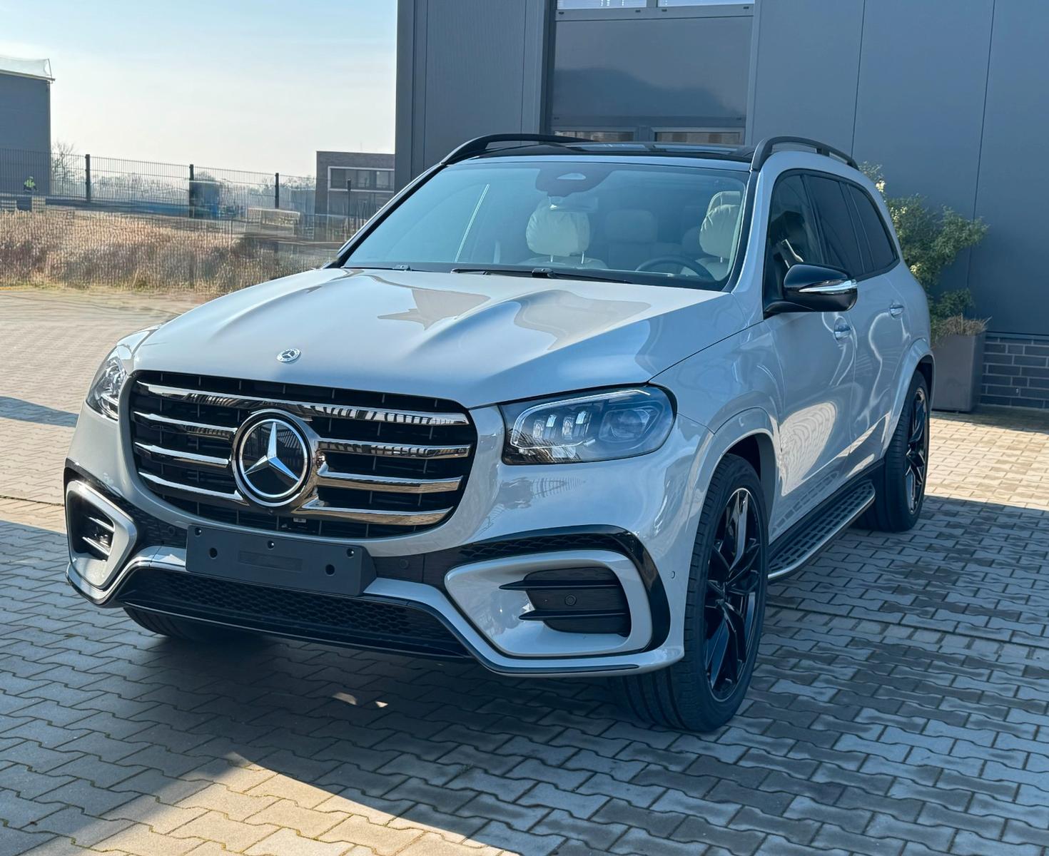 Mercedes-Benz GLS 450 4M AMG ULTIMATE 23" 2026