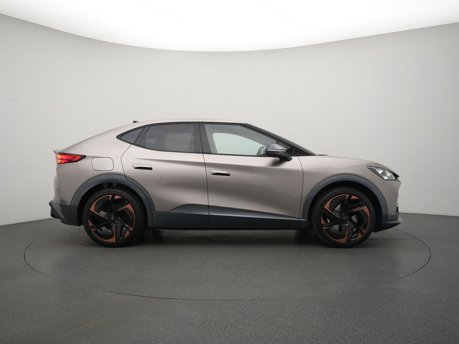 Cupra Tavascan - Bild 3