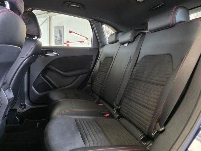 MERCEDES-BENZ B 180 — Foto 28