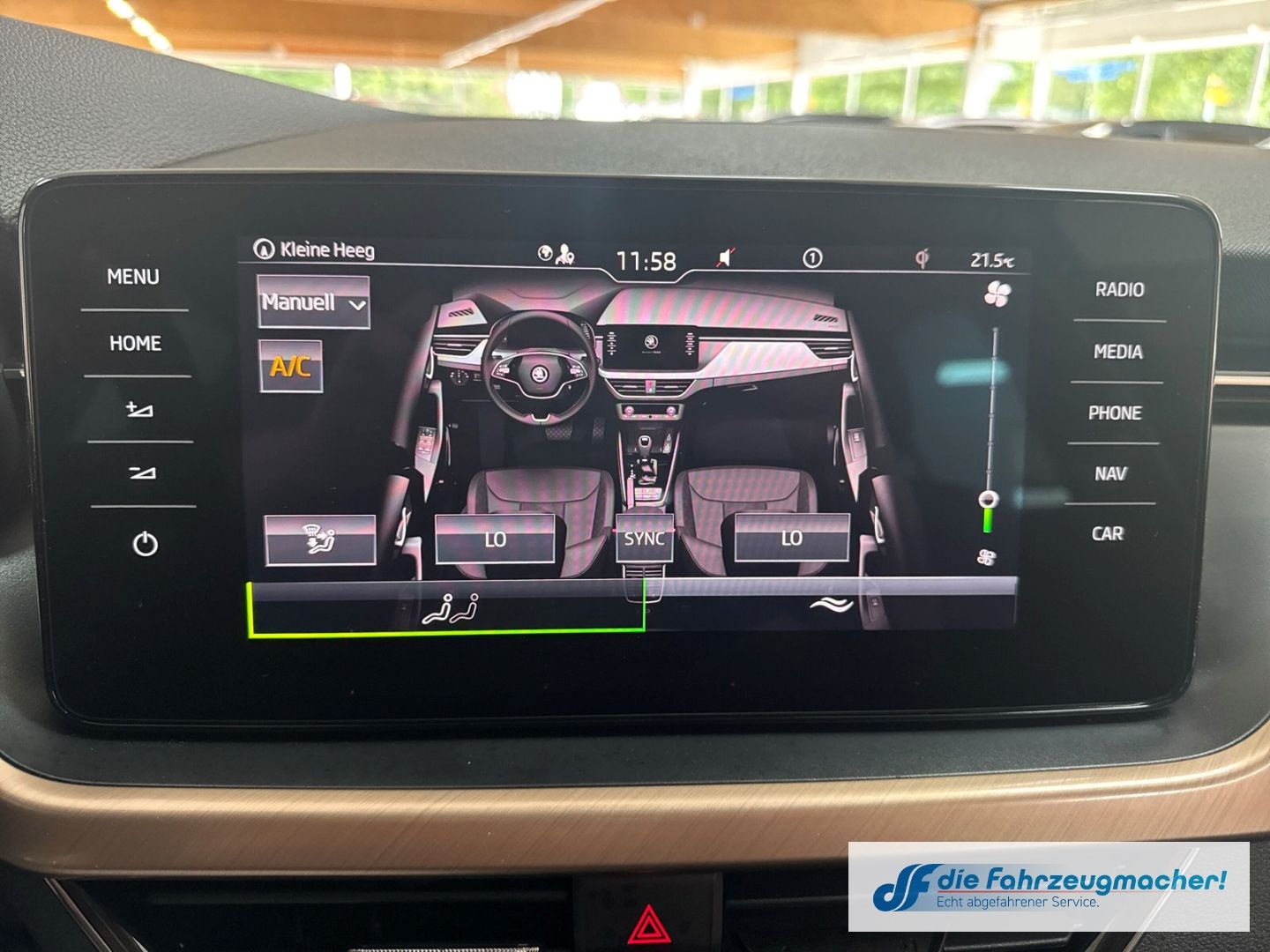 Fahrzeugabbildung SKODA Kamiq Style 1.0 TSI Navi Digitales Cockpit LED
