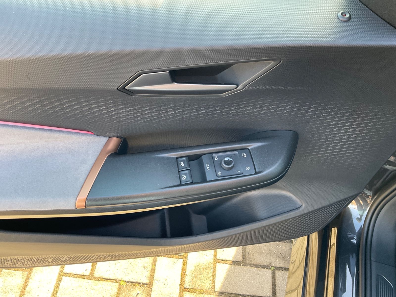 Fahrzeugabbildung CUPRA Born 58 kWh 150 kW,Kamera,Navi,LED,Sitzheizung