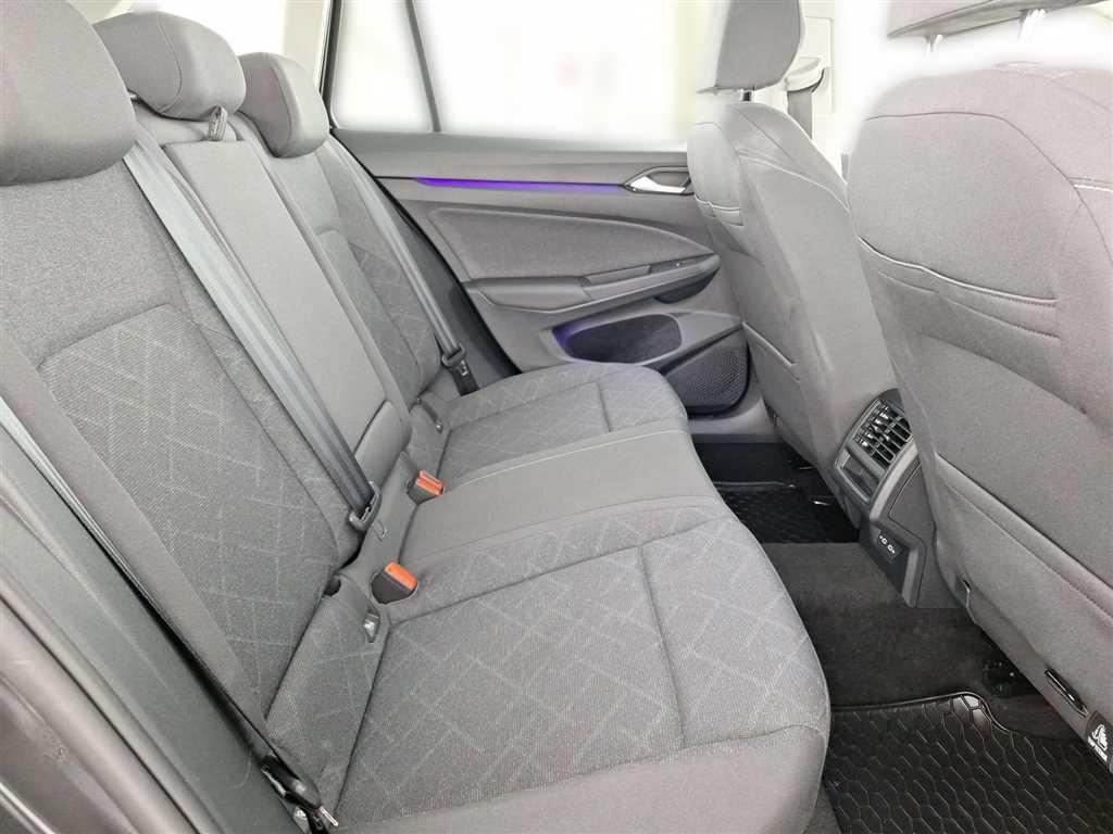 Volkswagen Golf Variant Life 2.0 TDI DSG Navi Winterpaket