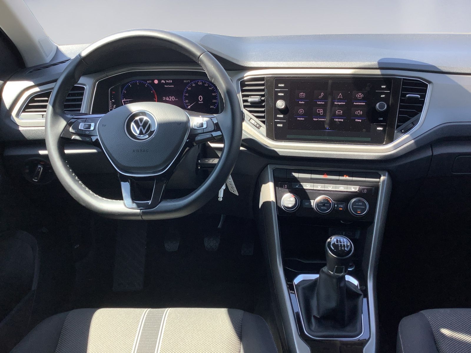Volkswagen T-Roc - Bild 10